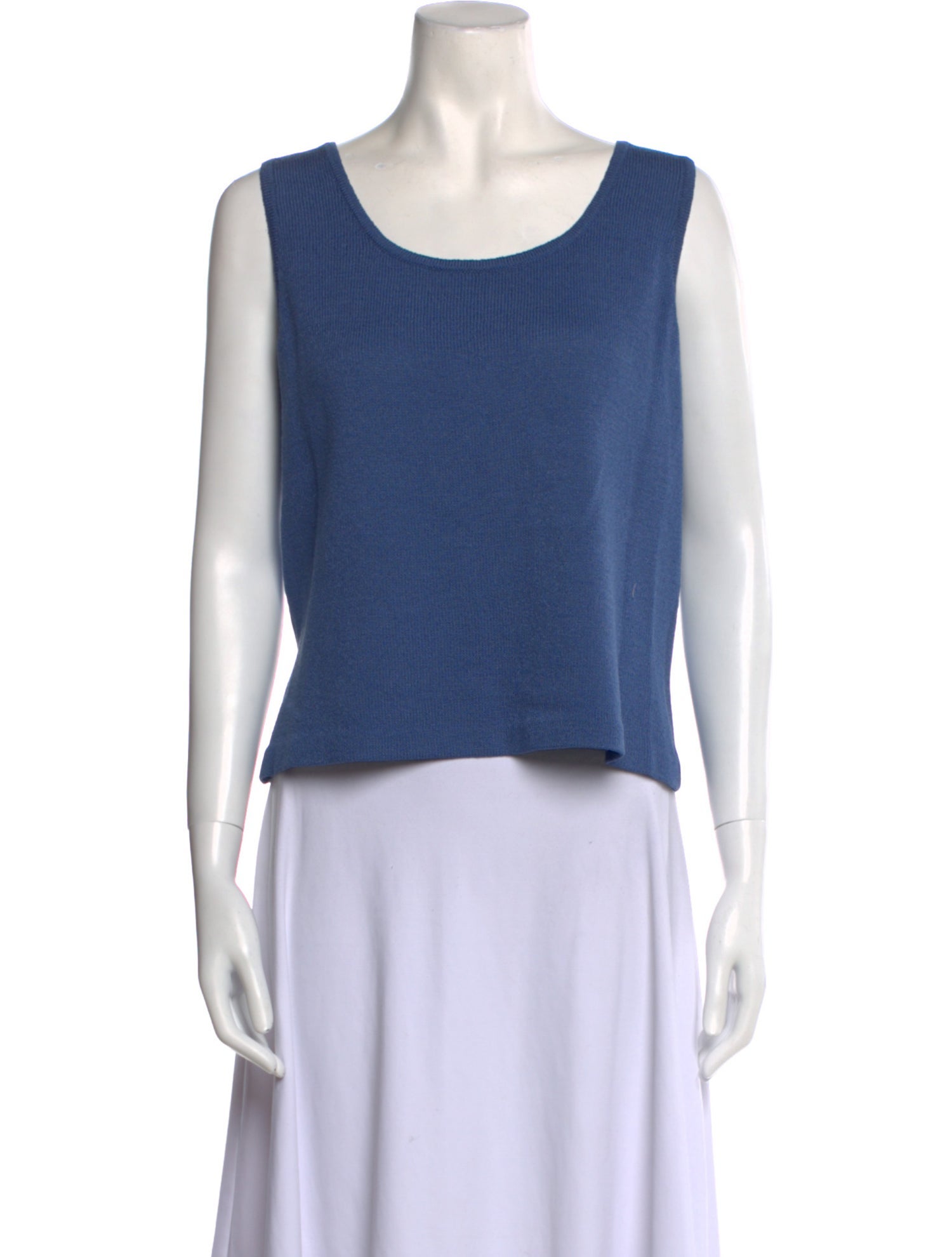 St. John Collection Scoop Neck Sleeveless Top